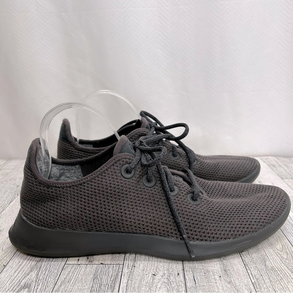 Allbirds gray men’s lace up shoes